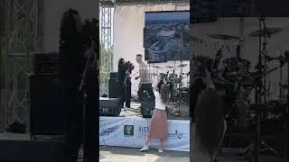 в Ангарске парень сделала предложение девушке в День города