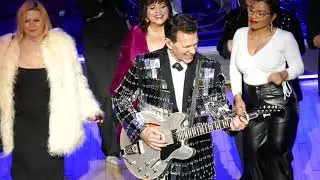 Chris Isaak Baby Did A Bad Bad Thing It's Almost Christmas Tour Orpheum Theatre LA CA USA 12-12-2023