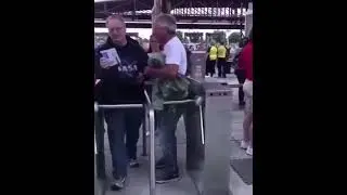 Ну что за неудачник😆