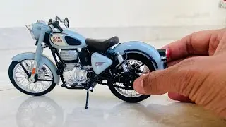 Royal Enfield Classic 350 Halcyon Grey 