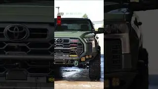 Tundra Самурай в ковбойской шляпе 