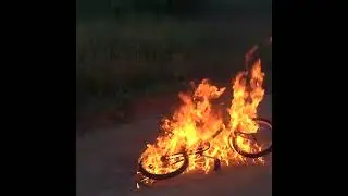Лена УНИЧТОЖИЛА НОВЫЙ ВЕЛОСИПЕД / burned a new bike 