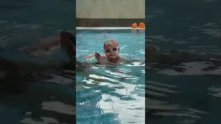 Праздничный заплыв Вики на 8 Марта 
