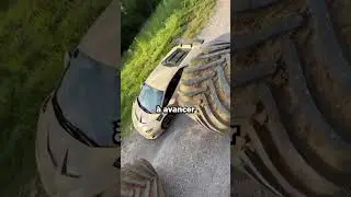 MONSTER TRUCK VS LAMBORGHINI 😱😱