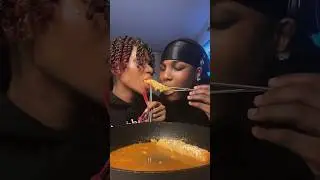 Spicy jumbo cheesy rice cakes