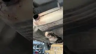 Вот что увидели на днище 30ти летнего Форда😱