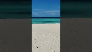 Цвет воды!!!! Это Мальдивы