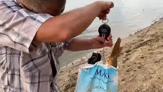 Красавец сазан в Ахтубе на закидушки с макухой!