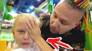 Алиса Плачет ! 😭РАЗОЧАРОВАНИЕ в ПАРКЕ Развлечений Психоделический ЛАбиринт / Дети и папа николь