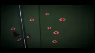 Korean girl is scared of using the public toilet