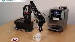 Robot makes coffee - 6-Achs-Roboterarm bedient Kaffeemaschine