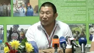 Борец-юморист, чемпион Мира  по вольной борьбе Батор Цыренов. О чемпионате 2014г. в Белграде