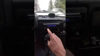 Старый гаджет моей Нивы на правильном месте со всеми функциями)