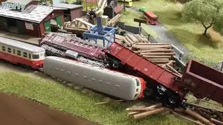 TT Modely-Srážka nákladního a osobního vlaku