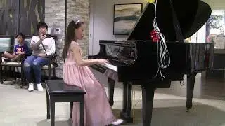 Alicia Sun played Amazing Grace.