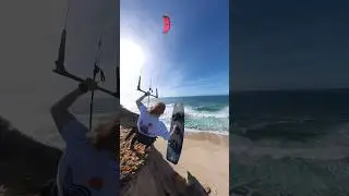 This man is crazy 😱🤯 Jump of a Cliff with a kite