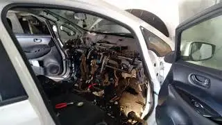 Авто из Грузии Nissan Leaf. Переделываем на левый руль.
