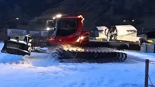 Pistenbully 400 Pushing Snow and Grooming - Cummins Sound