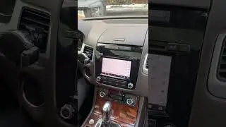 подключили доп мультимедиа на VW Touareg NF RCD550 с сохранением штатного функционала и с гарантией