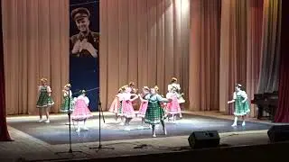 Образцовый хореографический ансамбль «Сюрприз» (г.Тутаев) – «У медведя во бору - муха»