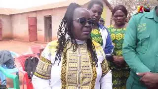 BINTI WA MIAKA 25 MWENYE ULEMAVU WA VIUNGO APEWA KITI MWENDO.