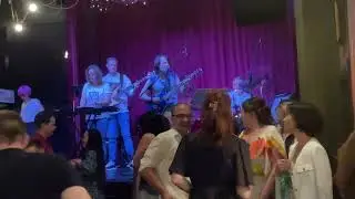 CAPITALBAND - Красотка (Кузьмин) клуб "16 Тонн (Арбат) 05.08.22