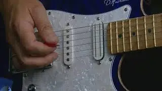 Постановка правой руки при игре медиатором