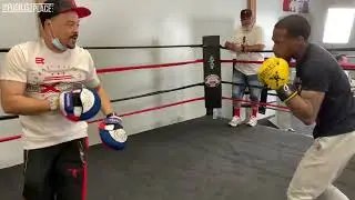 Lamont Roach Jr. shows power and speed on the mitts ahead of his WBA eliminator w/ Angel Rodriguez