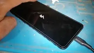 Cómo arreglar un Motorola si no prende ni carga