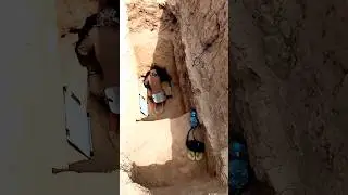 Раскопали сарматское захоронение. Глубина больше 3 м.