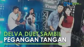 Delva Irawan Duet Nyanyi dengan Laila Ayu Sambil Pegangan Tangan, Tak Canggung Mesra