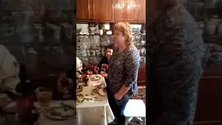 Моя мама поздравляет свою маму с Юбилеем - 80 лет!