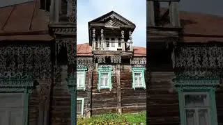 Заброшенная деревня в Ярославской области. Старинный дом с резьбой