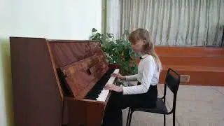 Хренова Вероника,10 лет (Общее фортепиано, соло)
