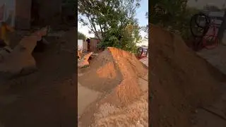 Работа мини погрузчика на час 22 000 руб. Дорого только для меня?