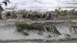 Прибой практически как на море....