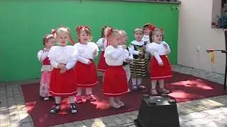 Jeden kováč koňa kuje