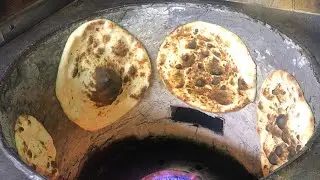 Traditional Yemeni / Iraqi Pita Bread Making in a Tabun Taboon🔥 خبز يمني Saluf