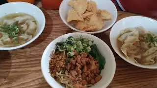Mie Ayam Pangsit Palmerah, cuma 15 ribu kenyang sampai seharian