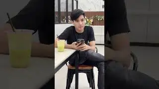 melirik wanita