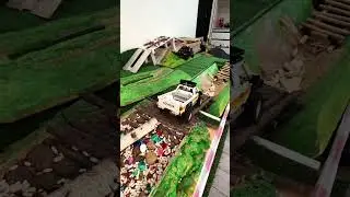 This LEGO 4x4 Toyota ROCKS! Single cab 1984 custom LEGO Technic creation