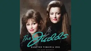 Girls Night Out (live)