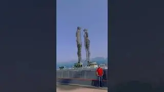 Скульптура «Али и Нино»