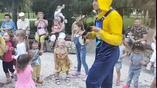 Веселые танцы