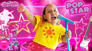 Maria Clara MC Divertida quer ser FAMOSA | Video for KIDS