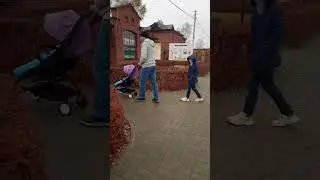семейная прогулка