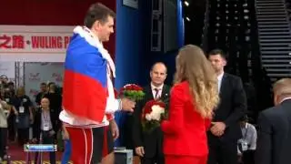 Награждение чемпионов по тяжелой атлетике 2013