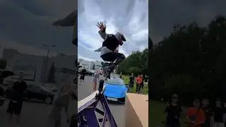 НЕУДАЧНО прыгает через ЛАМБУ ГОРДЕЯ