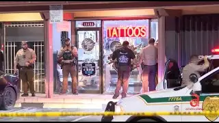 Asalto a tienda de Tatuajes en Kendall termina en balacera y una persona gravemente herida