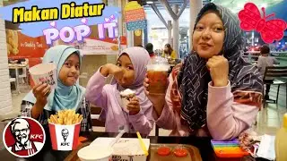 Challenge Pop It Di KFC 😱 MAKAN DIATUR POP IT